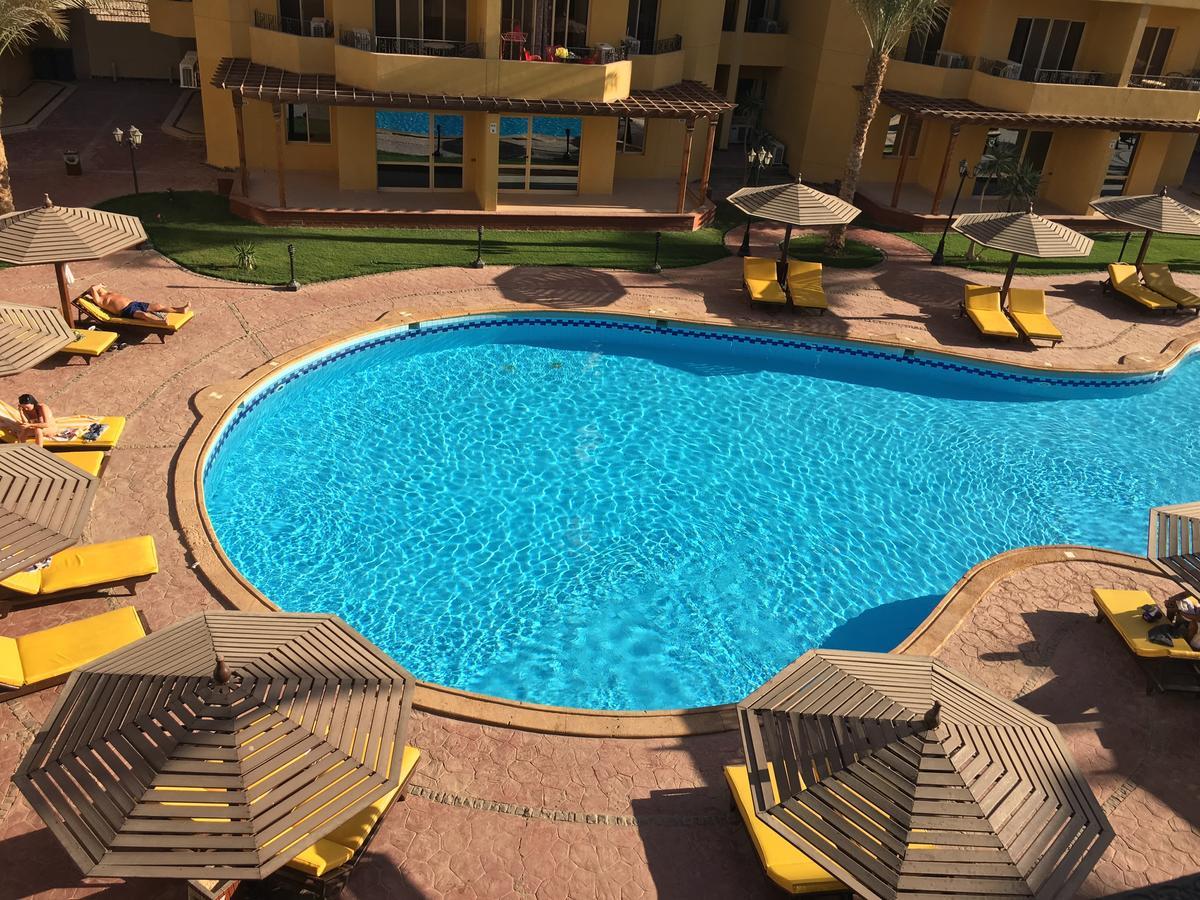 Pool View Apartments At British Resort - Unit 13 Hurghada Exterior photo